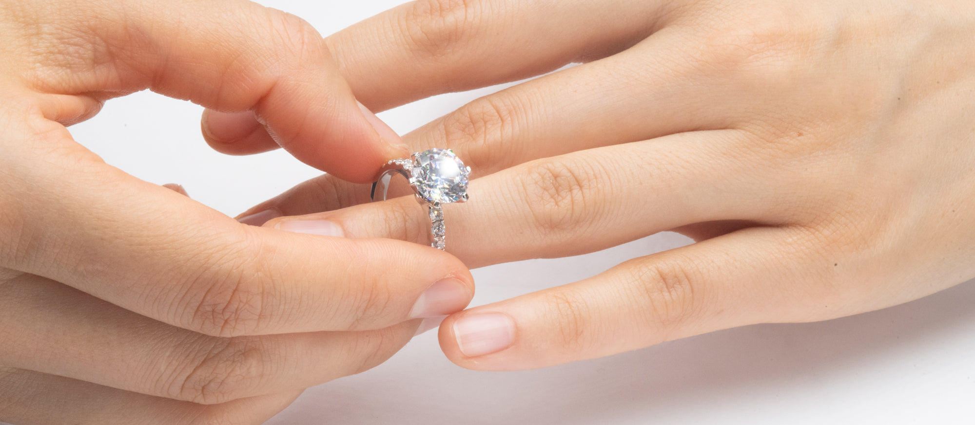 The advantage of Lumia Jewelry