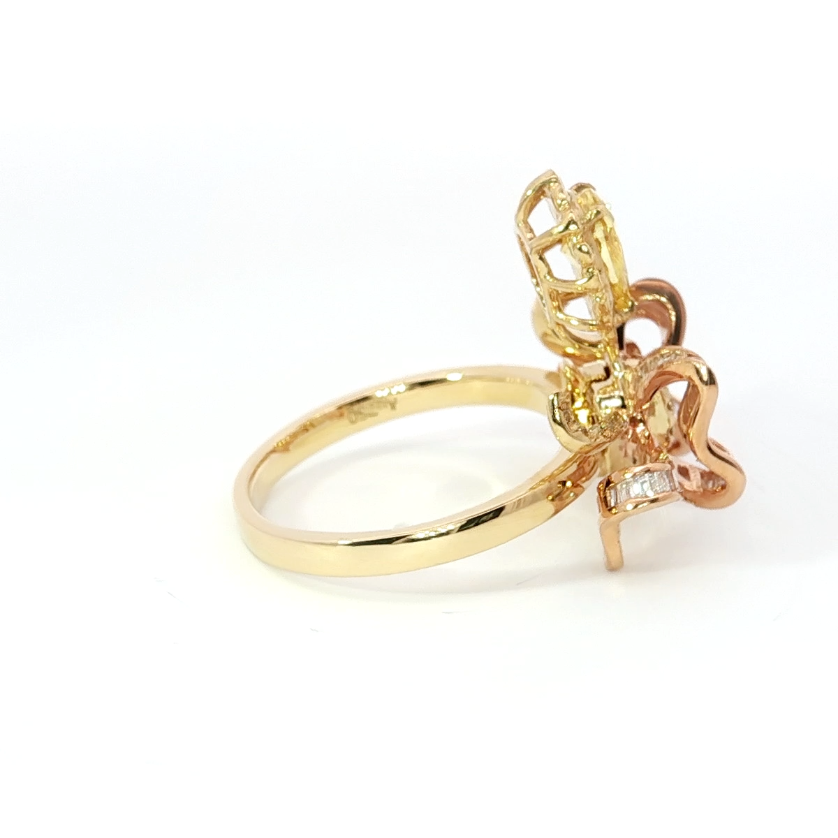 Goldener Cocktailring mit birnenförmigem Fancy Yellow Diamond