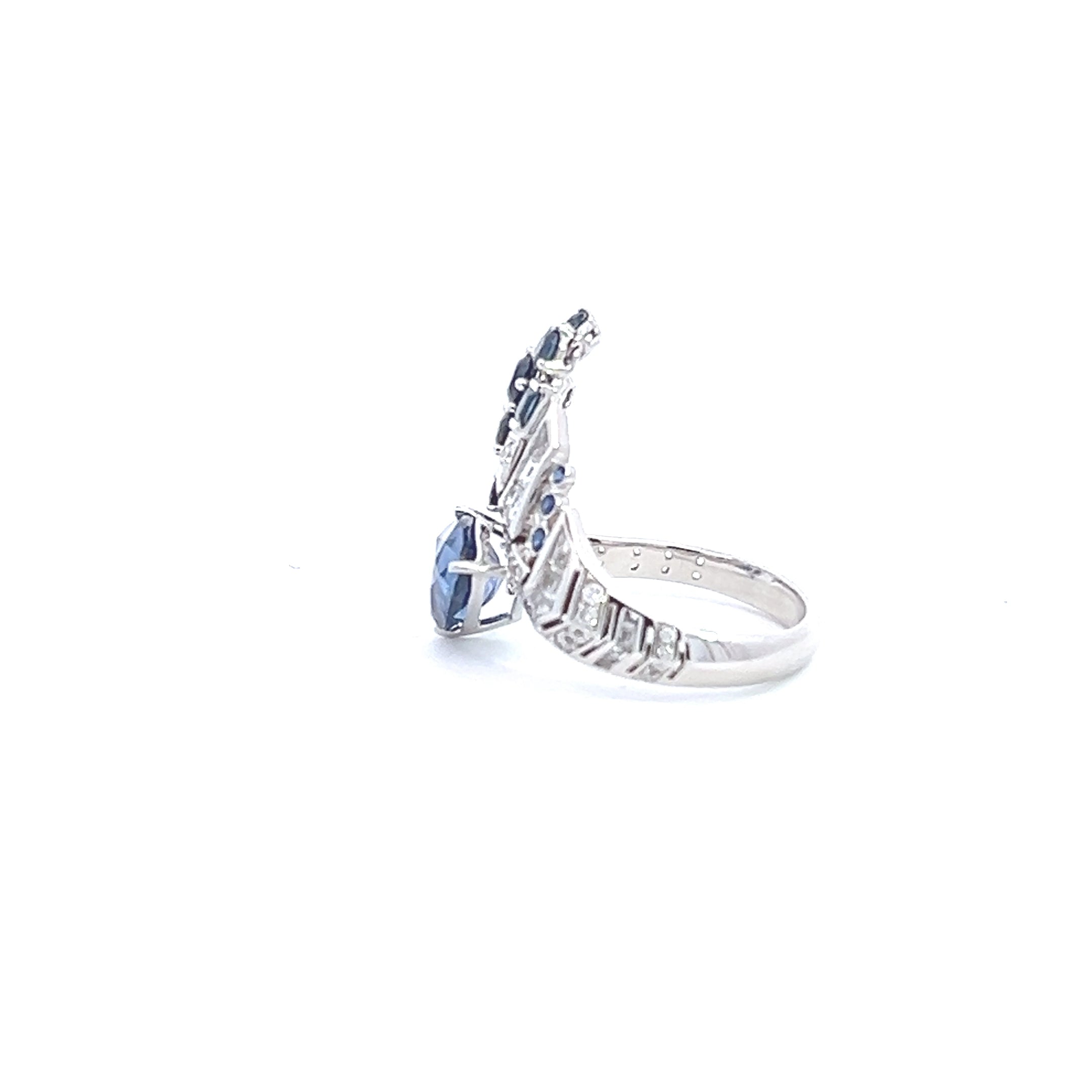 Elegant Sapphire Cluster Ring