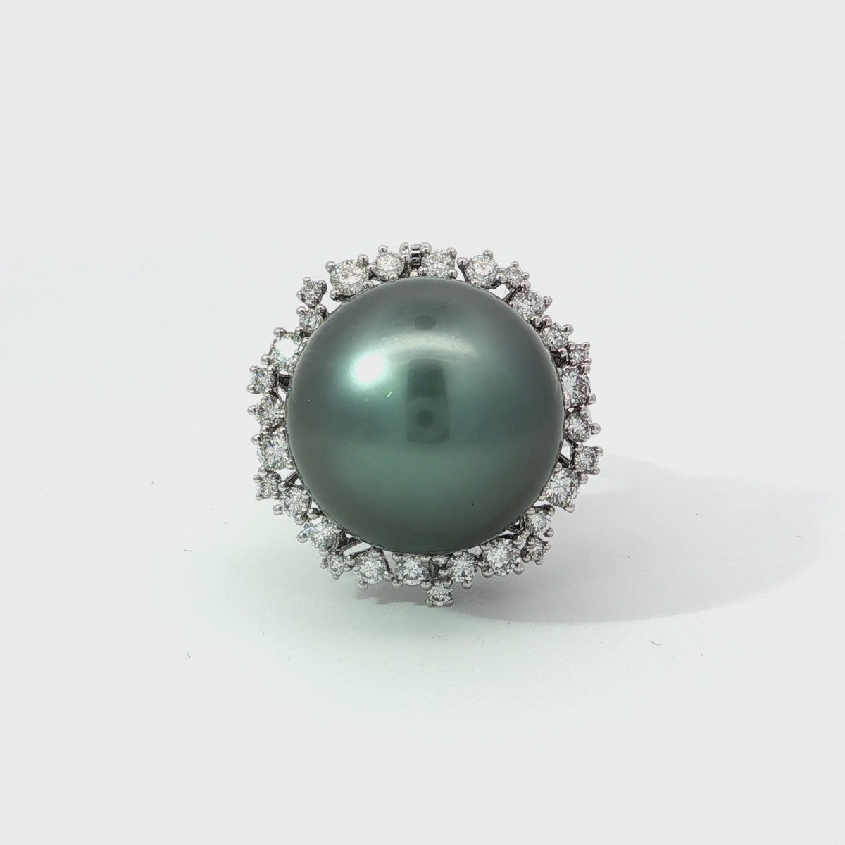 Load video: Tahitian black pearl Ring and Pendant